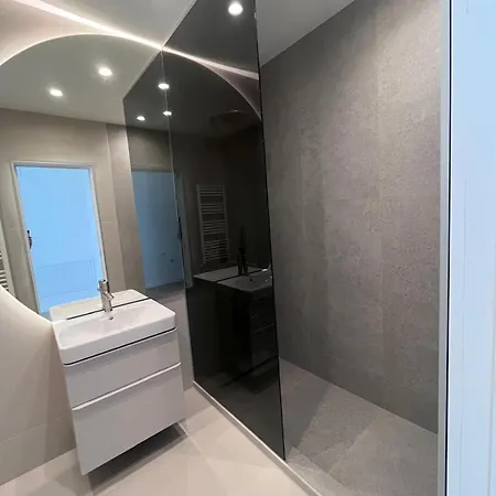 Apartment Luxury Near Office Hub Bucharest