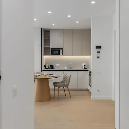 Apartment Luxury Near Office Hub